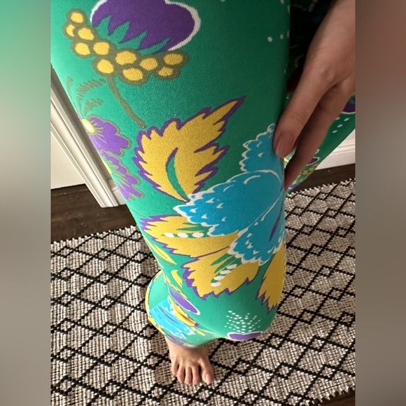 Brazilian cropped Leggings Size Small colorful - Picture 9 of 12